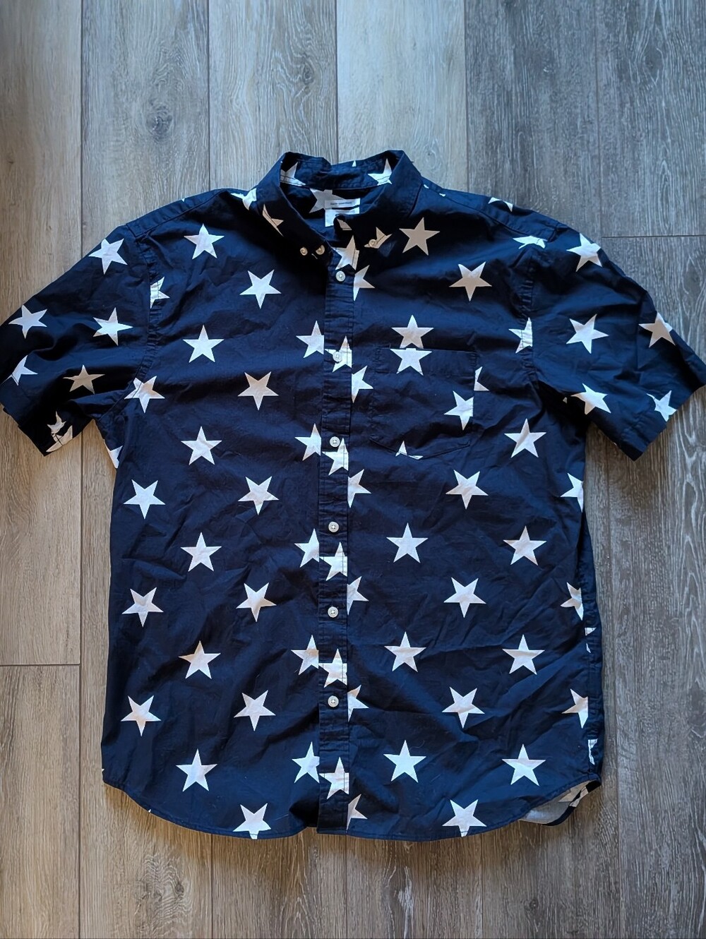 Old Navy Navy Star Men's Short Sleeve Slim Fit Button Down Shirt